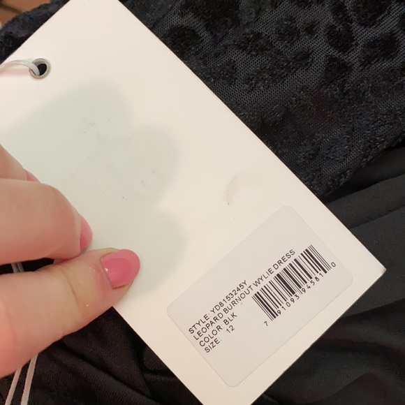 Likely /NWT Wylie Leopard Burnout Ruched black Bodycon long sleeve Mini Dress 12 - Picture 6 of 6